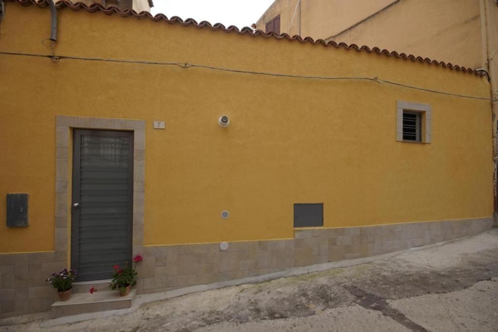 Locazione Turistica Domus Re Agrigento Exterior foto